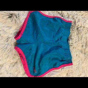 Skechers shorts size 5